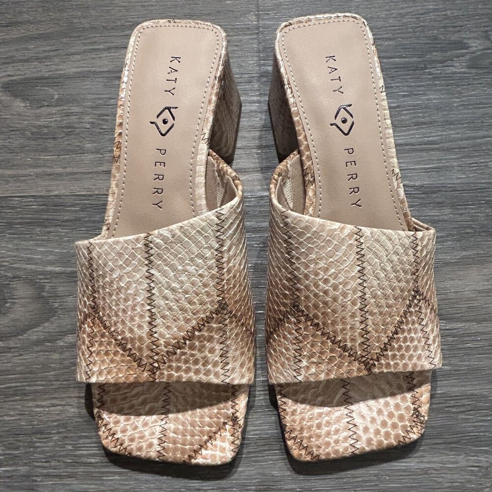 Katy Perry Size 5 Gemm Slide Sandals Tan Multi Snake Print Open Toe Block Heel